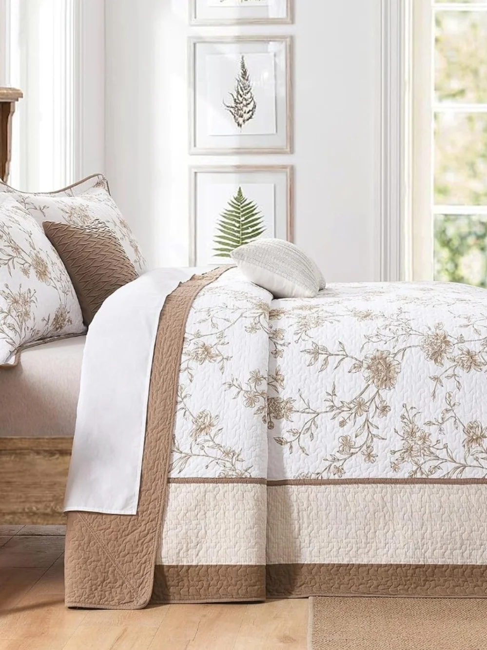 Reversible Floral Quilted 3pcs Bedding Set - Cream/Tan Beautiful